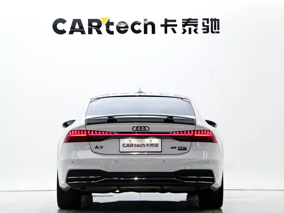 Audi A7 2023 из CN, фото 5