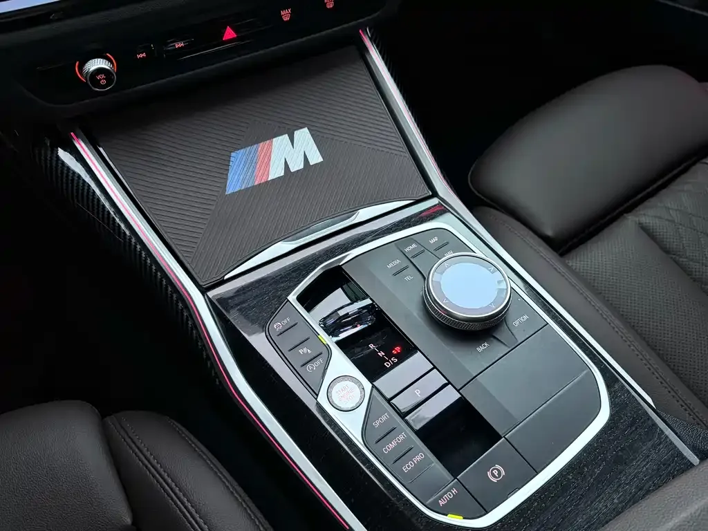 BMW 3 Series 2024 из CN, фото 10