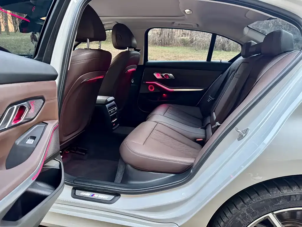 BMW 3 Series 2024 из CN, фото 4
