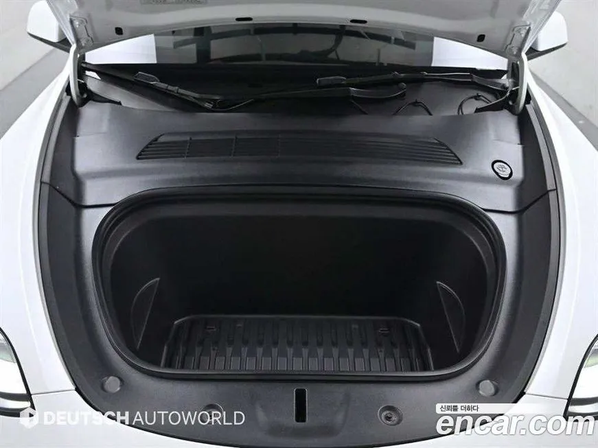 Tesla Model Y 2021 из KR, фото 6