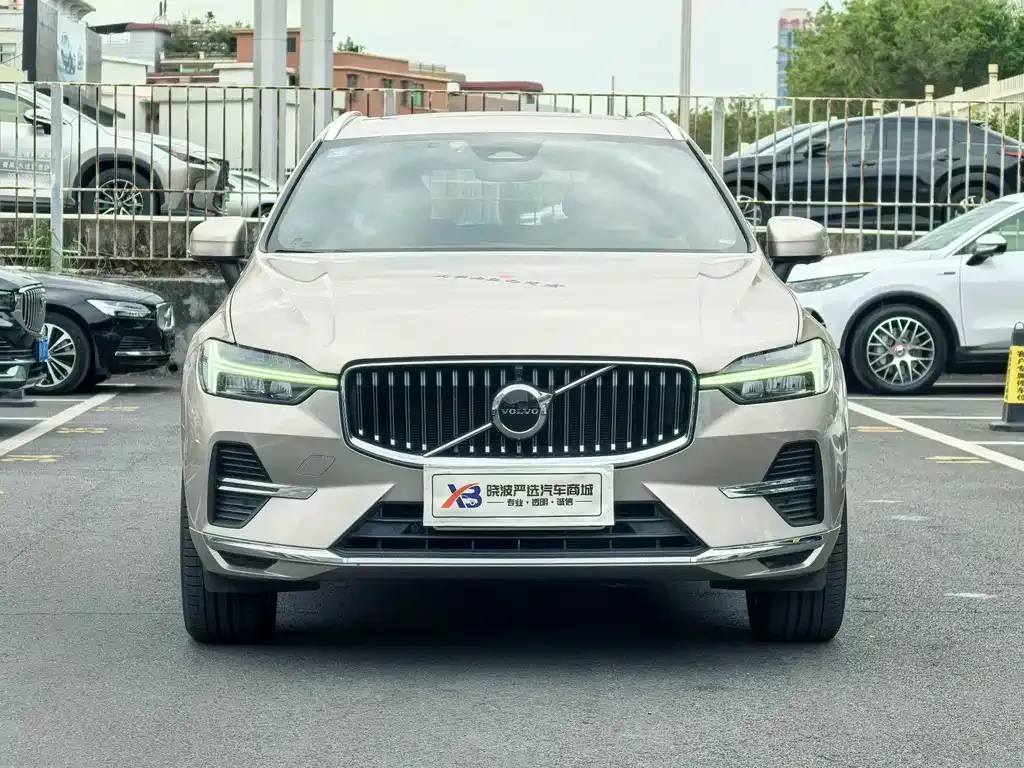 Volvo XC60 2023 из CN, фото 3