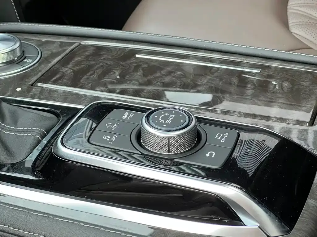 Nissan Patrol 2023 из CN, фото 6
