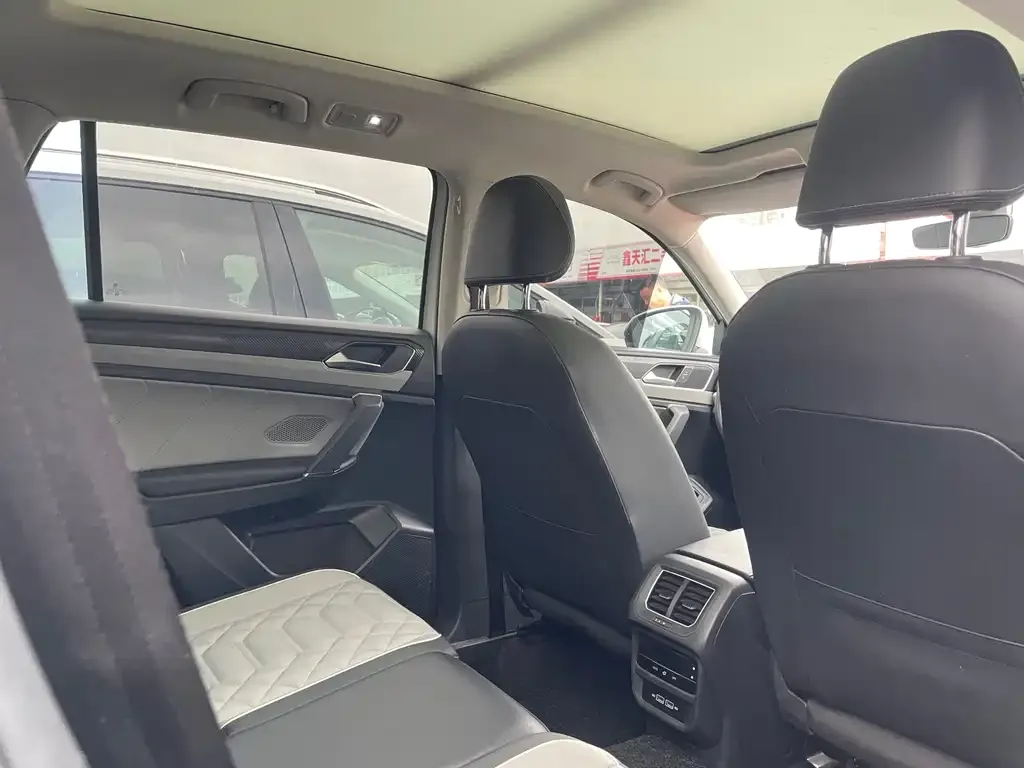 Volkswagen Tayron 2023 из CN, фото 5