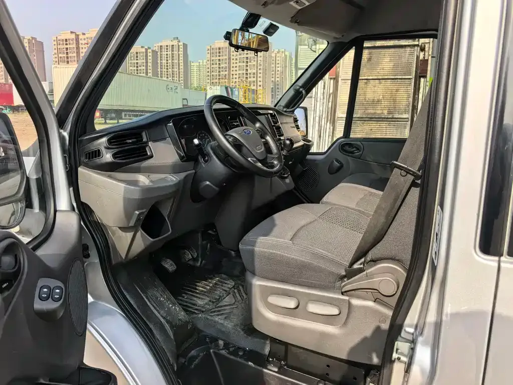 Ford Transit Custom 2021 из CN, фото 7