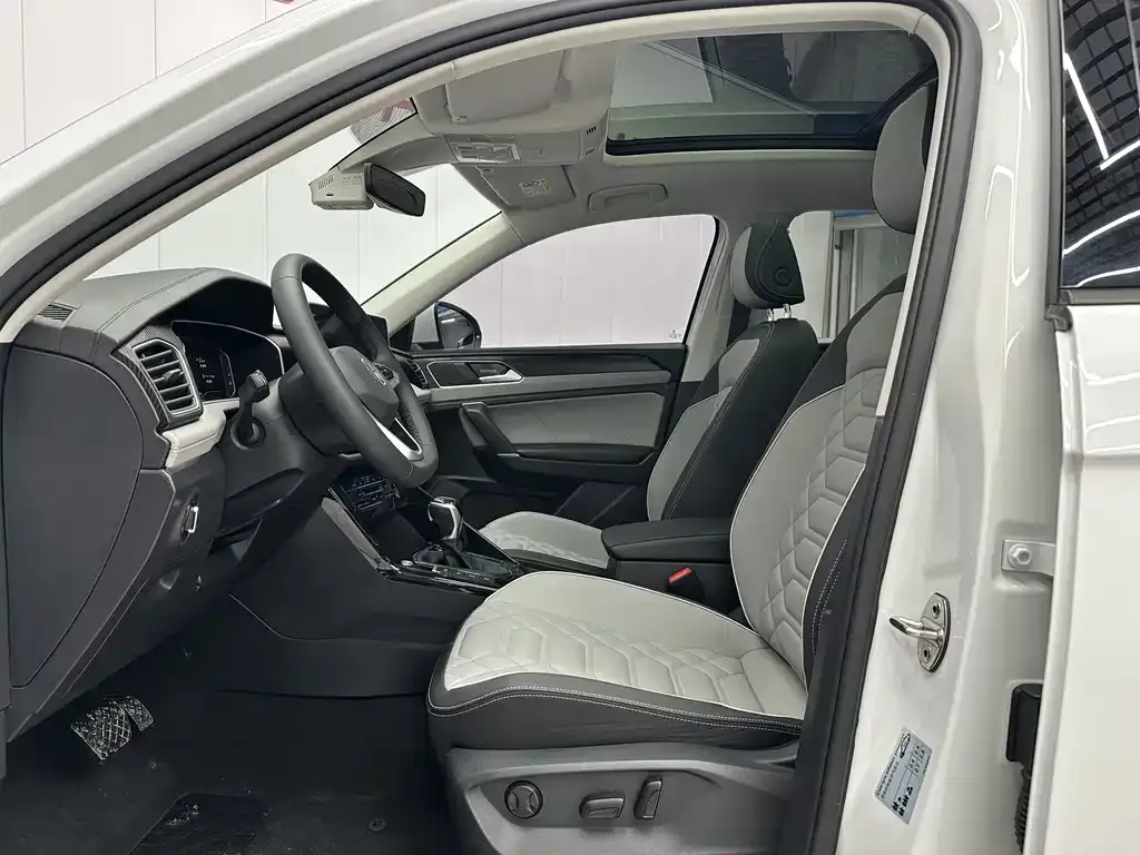 Volkswagen Tayron 2022 из CN, фото 4