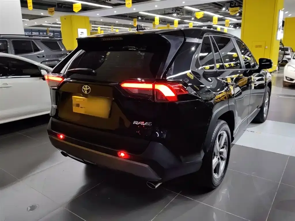 Toyota RAV4 2022 из CN, фото 7