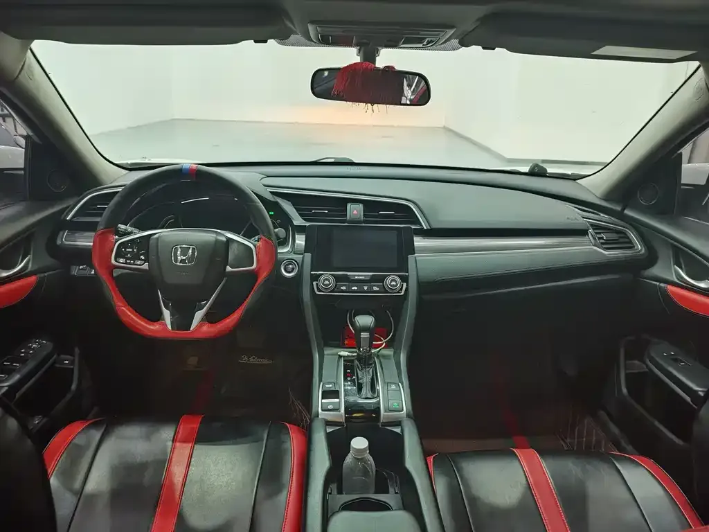 Honda Civic — фото 10