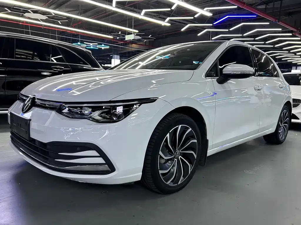 Volkswagen Golf 2022 из CN, фото 1