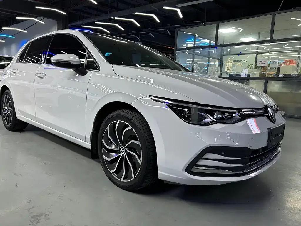 Volkswagen Golf 2022 из CN, фото 3