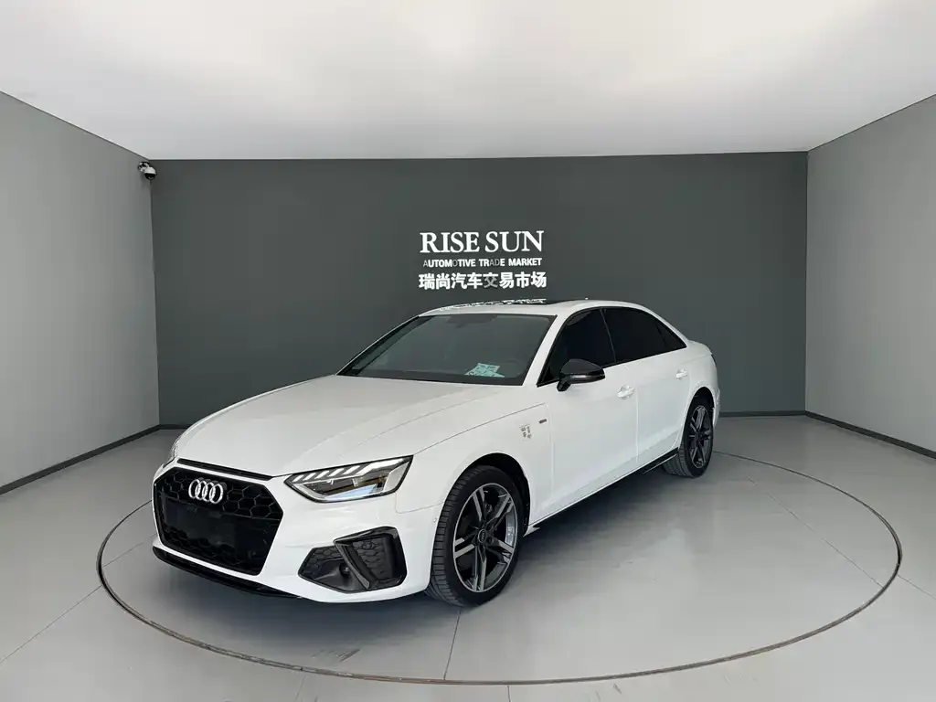 Audi A4L 2022 из CN, фото 1