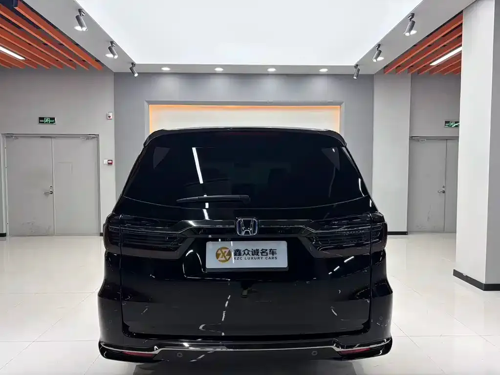 Honda Elysion 2023 из CN, фото 5