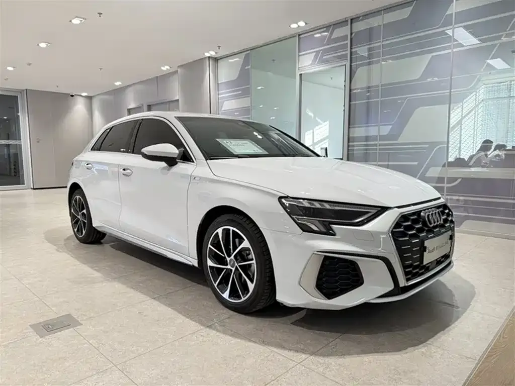 Audi A3 2022 из CN, фото 3