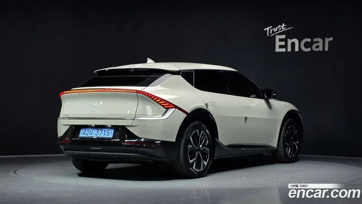 Kia EV6 — фото 2