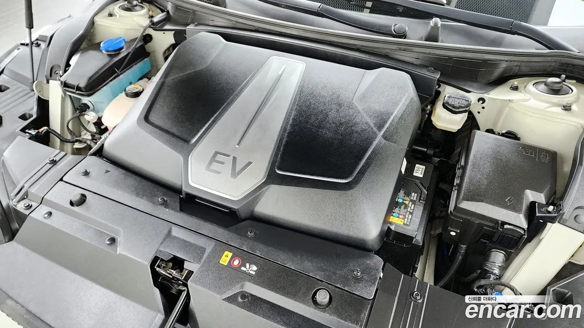 Kia EV6 — фото 6