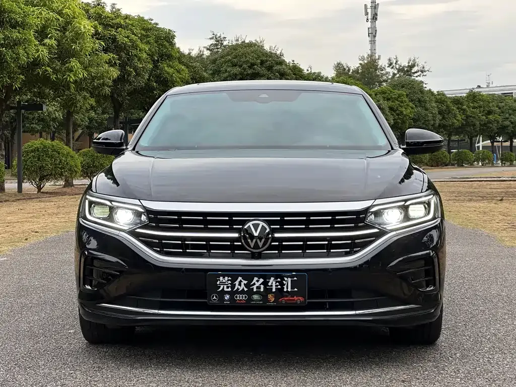 Volkswagen Passat — фото 3