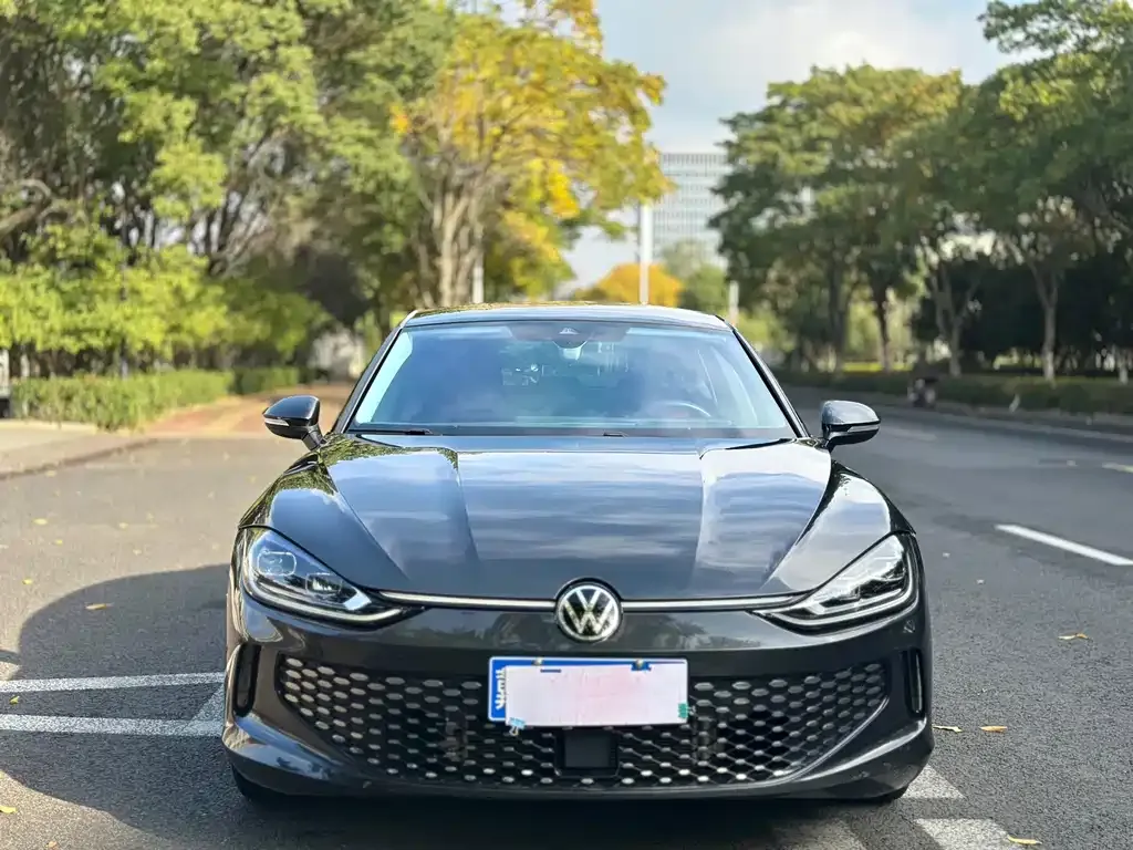 Volkswagen Lamando 2023 из CN, фото 2