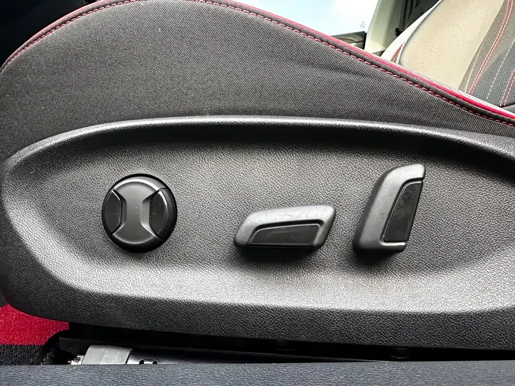 Volkswagen Lamando 2023 из CN, фото 8