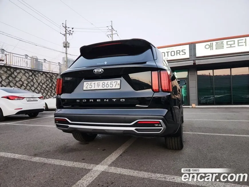 Kia Sorento — фото 4