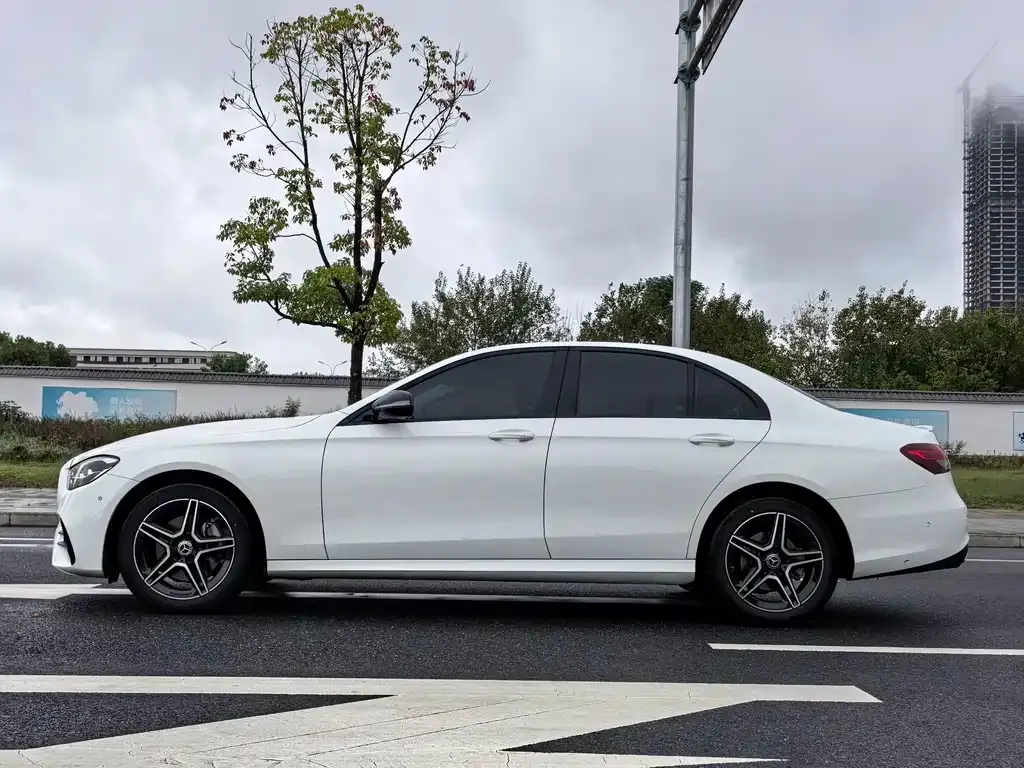Mercedes-Benz E-Class (Import) 2023 из CN, фото 4