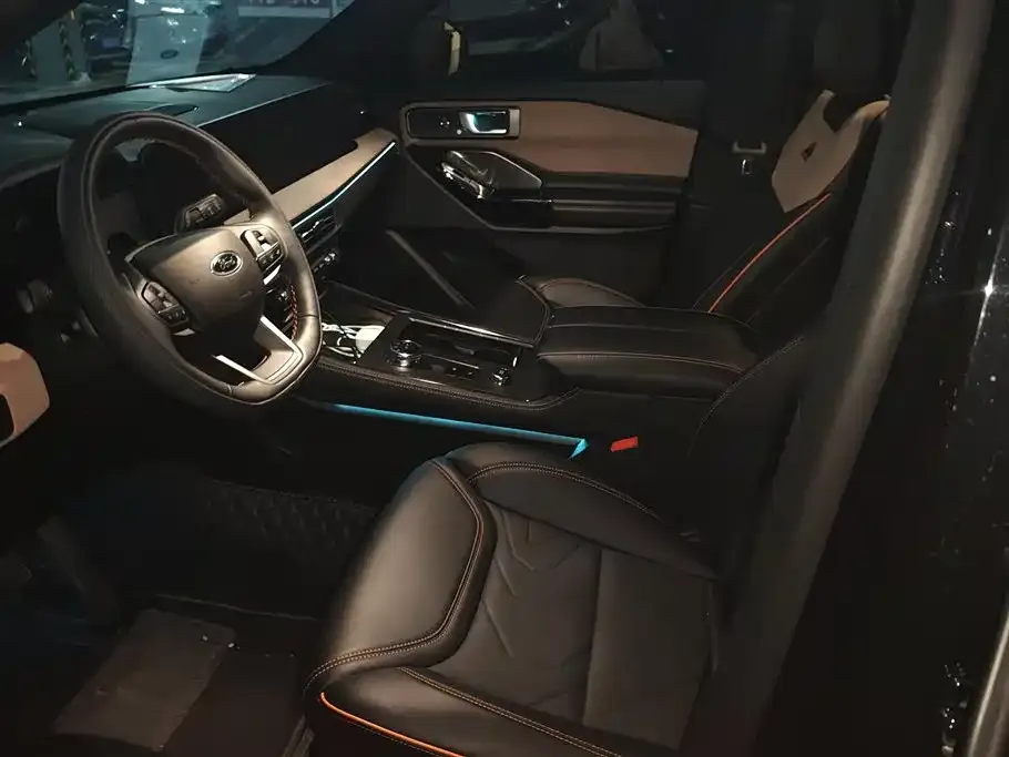 Ford Explorer 2025 из CN, фото 9