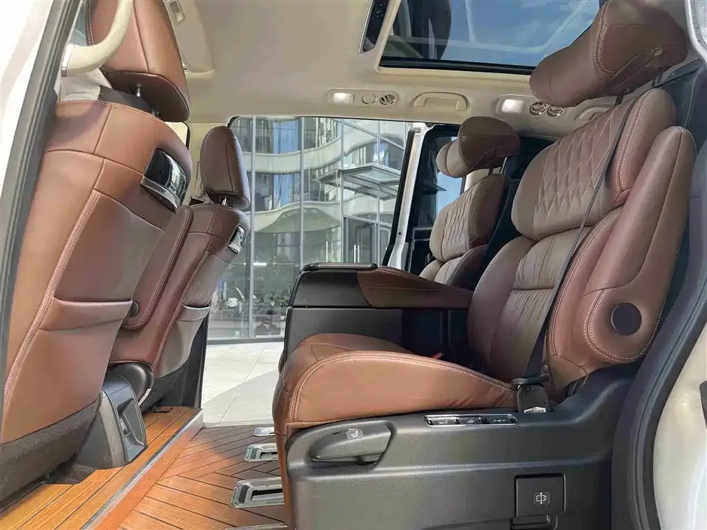 Honda Elysion 2021 из CN, фото 8