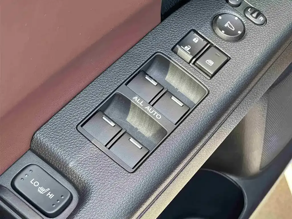 Honda Elysion 2021 из CN, фото 9