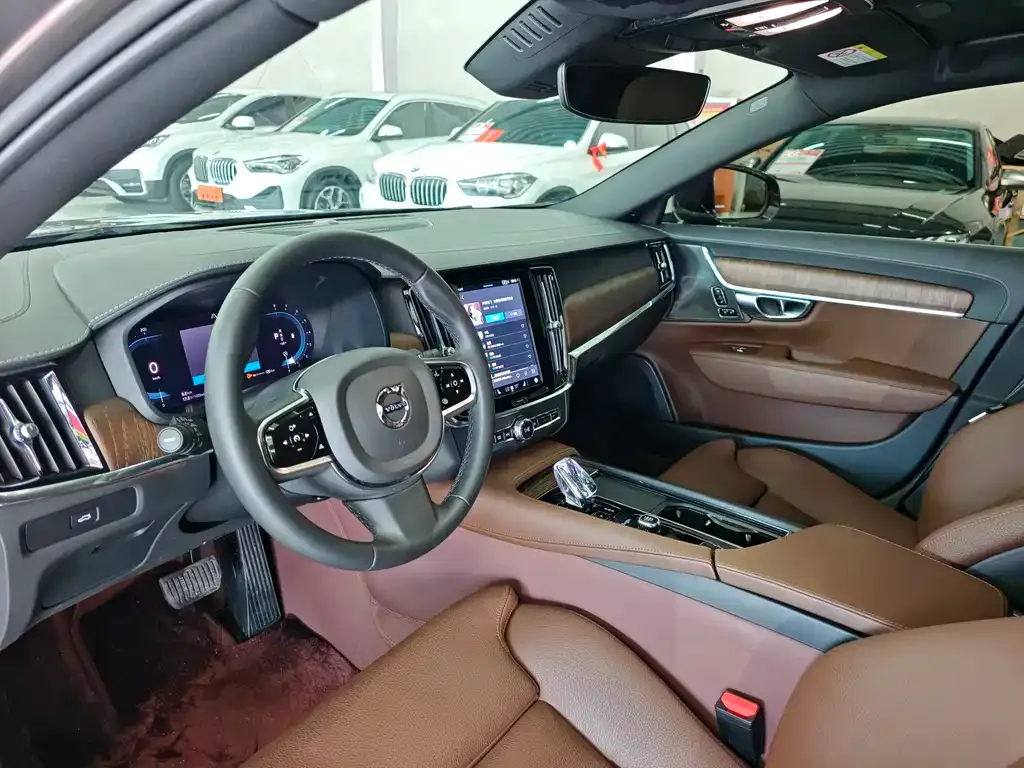 Volvo S90 2025 из CN, фото 7