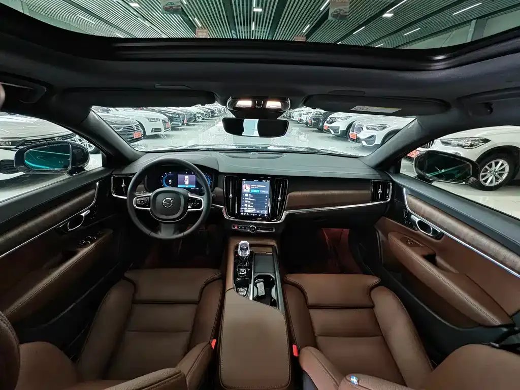 Volvo S90 2025 из CN, фото 8