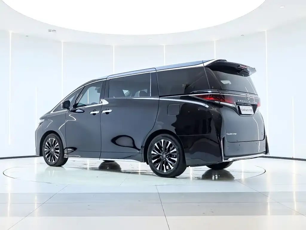 Toyota Vellfire — фото 7