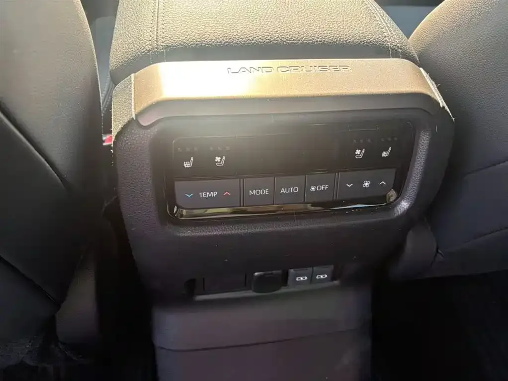 Toyota Prado 2025 из CN, фото 5