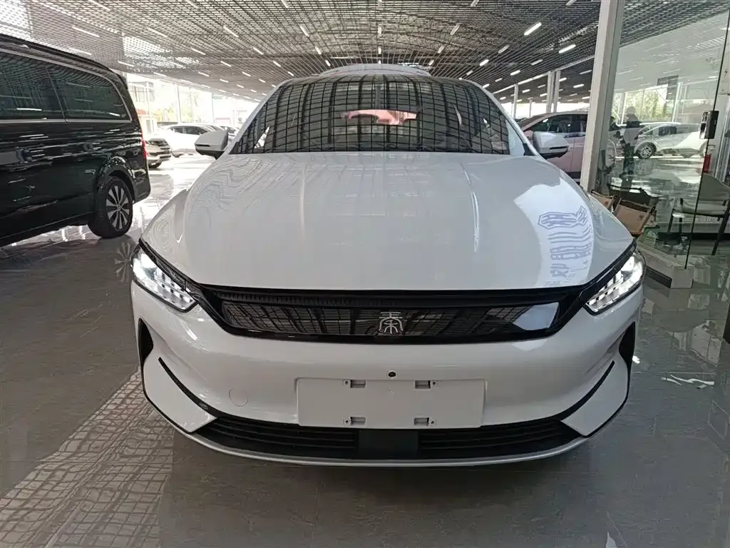 BYD Qin PLUS 2023 из CN, фото 3