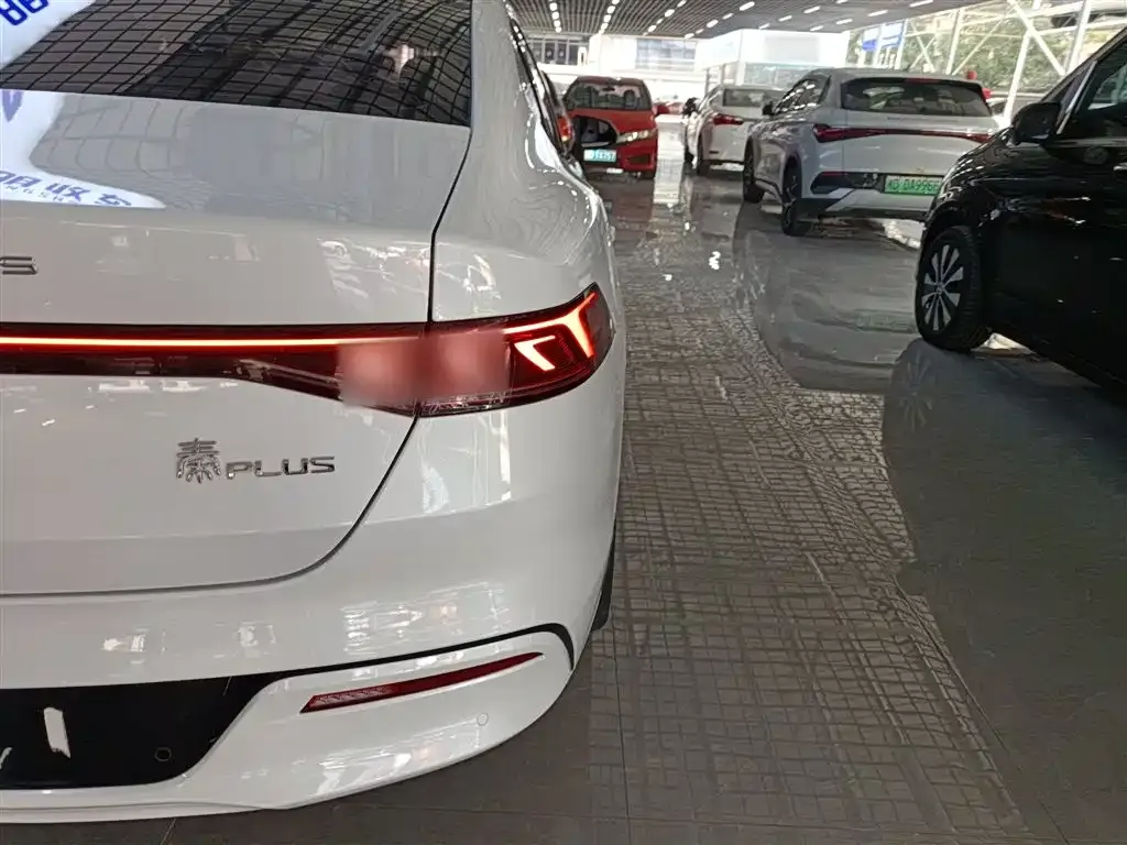 BYD Qin PLUS 2023 из CN, фото 8