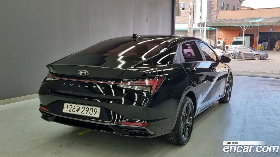 Hyundai AVANTE — фото 2