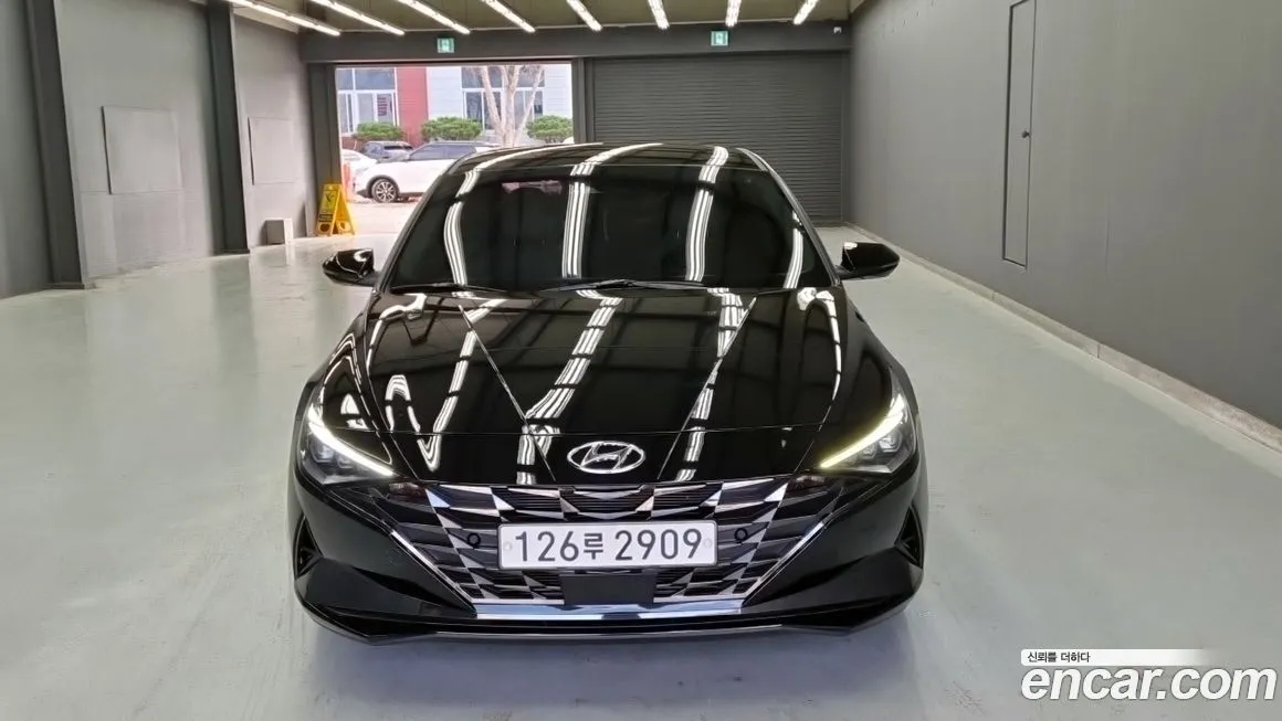 Hyundai AVANTE — фото 3