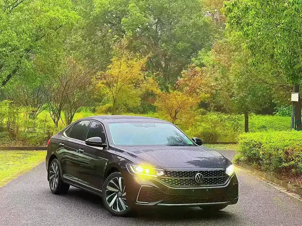 Volkswagen Passat 2022 из CN, фото 3