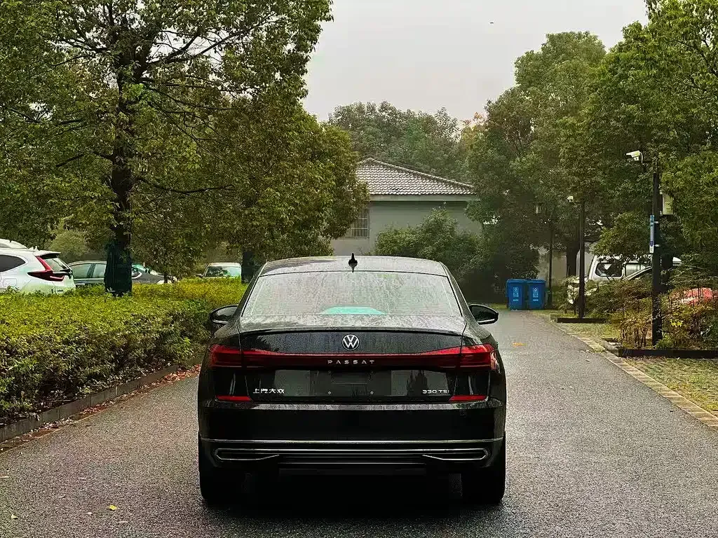 Volkswagen Passat 2022 из CN, фото 8