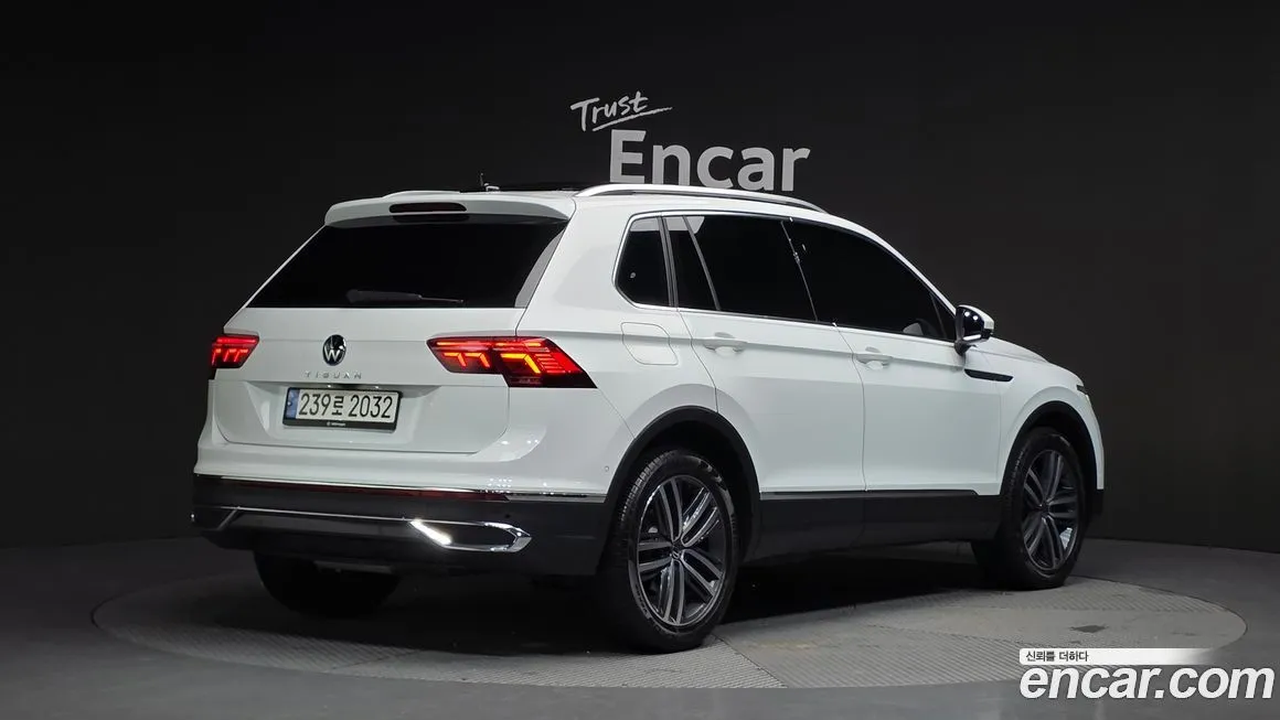 Volkswagen Tiguan — фото 2
