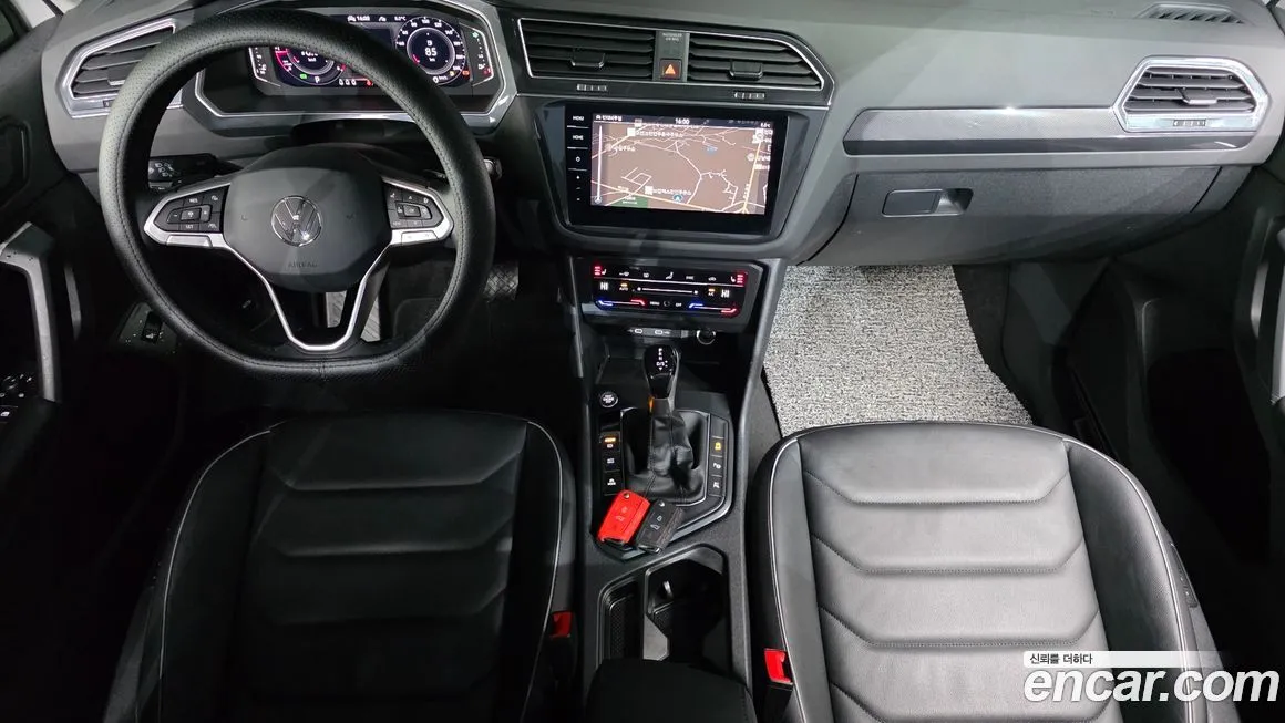 Volkswagen Tiguan — фото 7