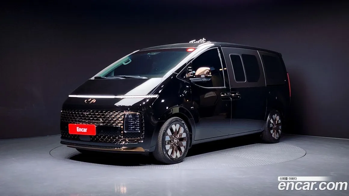 Hyundai Staria 2023 из KR, фото 1