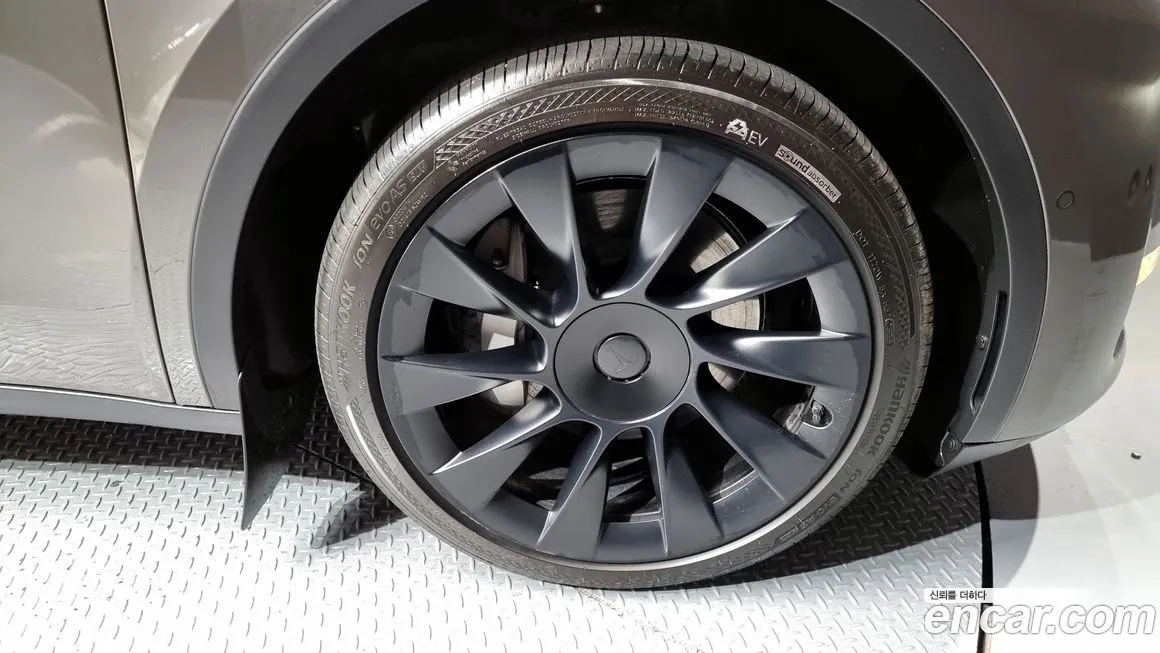 Tesla Model Y 2022 из KR, фото 5