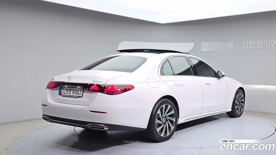 Mercedes-Benz E-Class 2024 из KR, фото 2