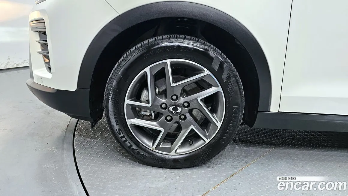 KG Mobility (Ssangyong) TIBOLI 2025 из KR, фото 5