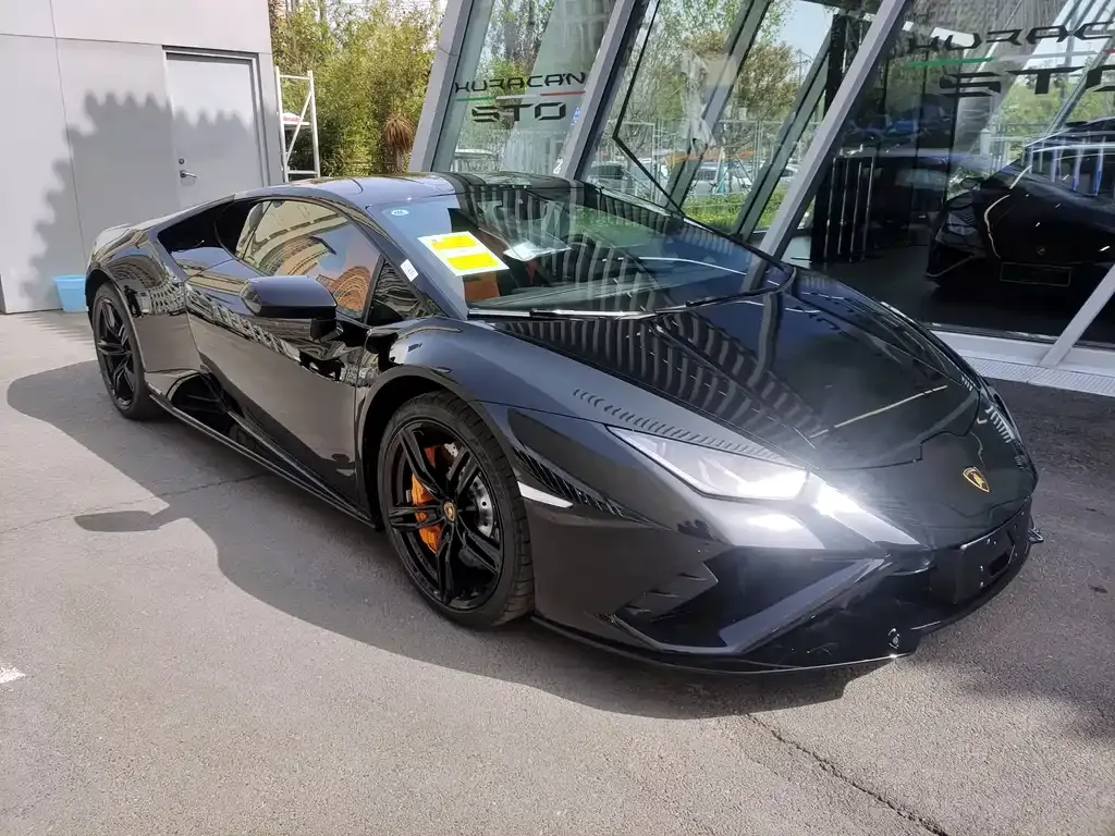 Lamborghini Huracan 2023 из CN, фото 2