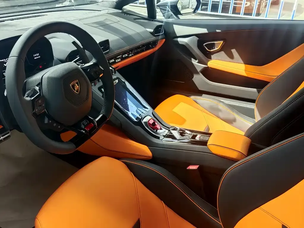 Lamborghini Huracan 2023 из CN, фото 7