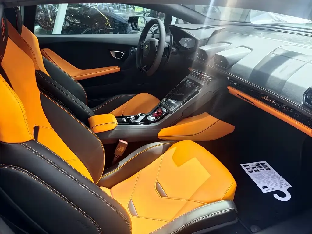 Lamborghini Huracan 2023 из CN, фото 8