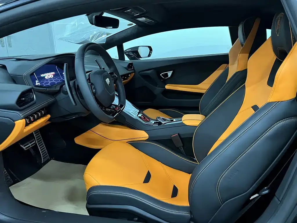 Lamborghini Huracan 2023 из CN, фото 9
