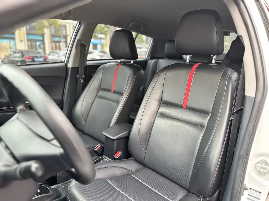 Toyota Yaris L 2022 из CN, фото 8