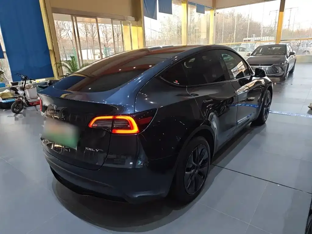 Tesla Model Y 2024 из CN, фото 7