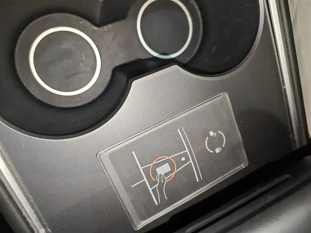 Tesla Model Y 2024 из CN, фото 9