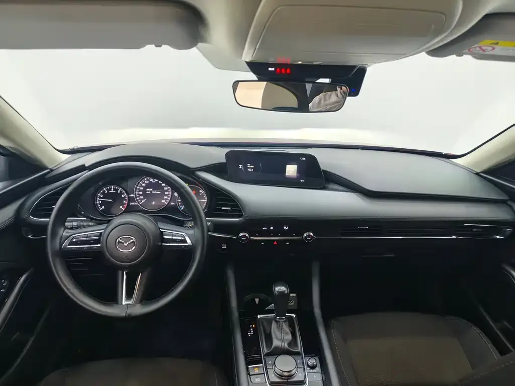 Mazda 3 Axela 2023 из CN, фото 9